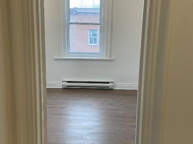 Apartment for rent in St. Leonard's, Quebec