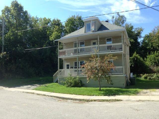House for rent in Sherbrooke
