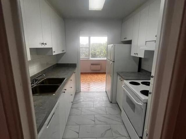 Apartment for rent in Côte-des-Neiges–Notre-Dame-de-Grâce, Côte-Saint-Luc