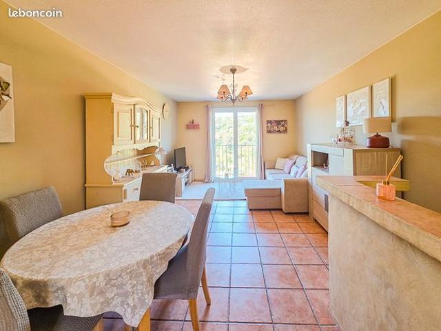 Appartement vente à Arrondissement de Draguignan, Grimaud