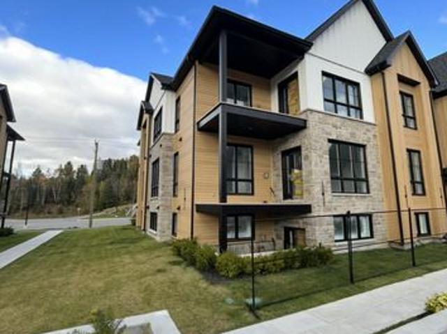 Apartment for rent in Laurentides, Quebec