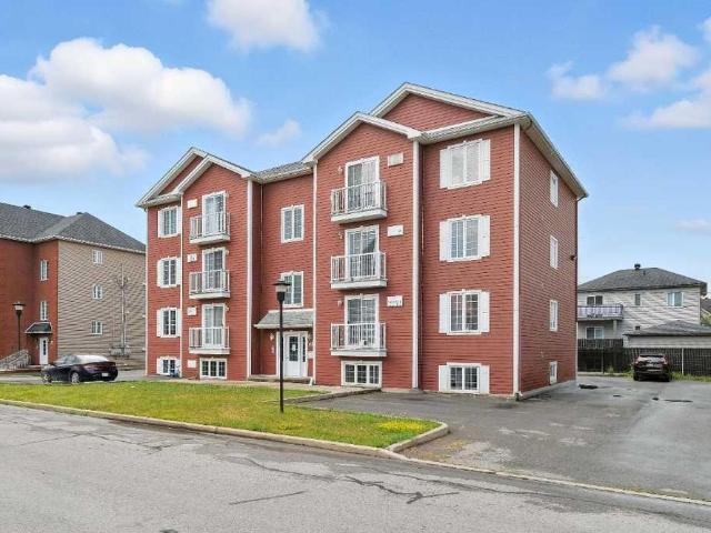 Apartment for rent in Les Jardins-de-napierville, Quebec