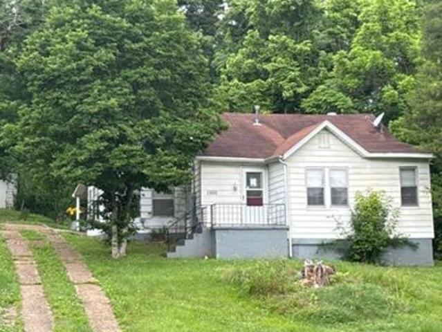 House for sale in Poplar Bluff, Missouri