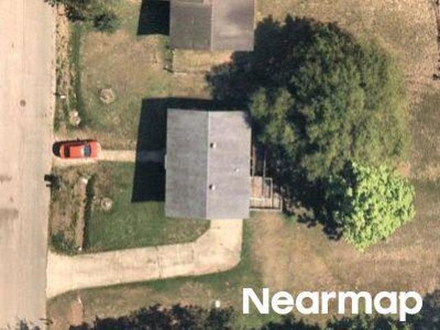 House for sale in Poplar Bluff, Butler County