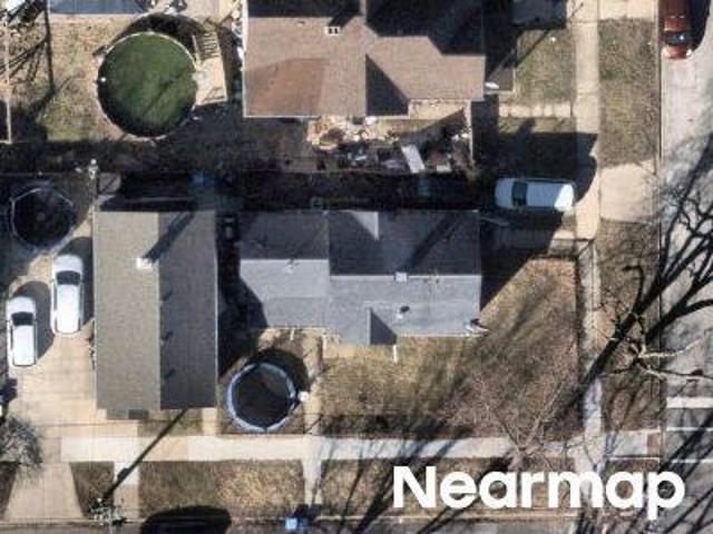 House for sale in Aurora, Illinois