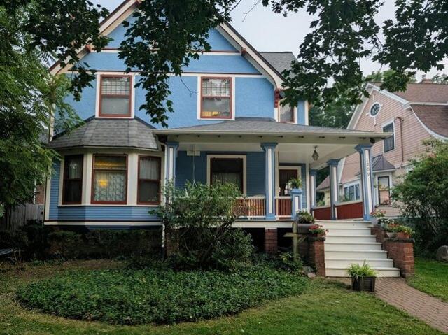 House for sale in Kalamazoo