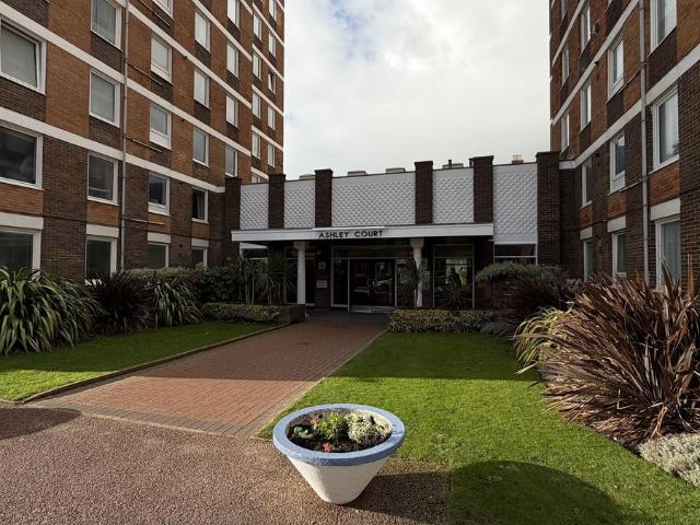Apartment for rent in Aldrington