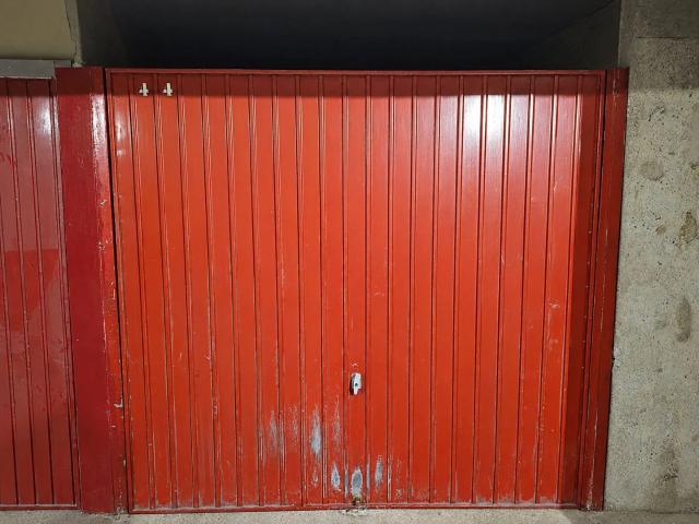 Garage vente à Résidence Parc de Béarn, Saint-Cloud