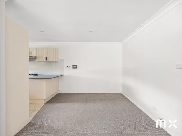 Townhouse for rent in Wollongong West, New South Wales