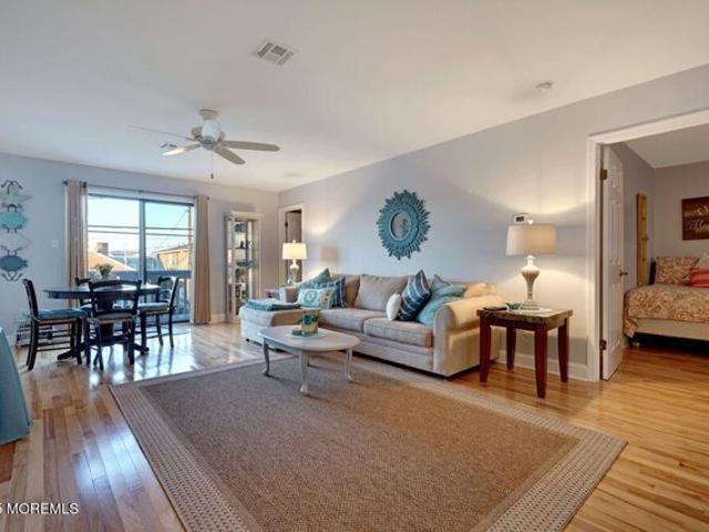 Condo for sale in Lavallette