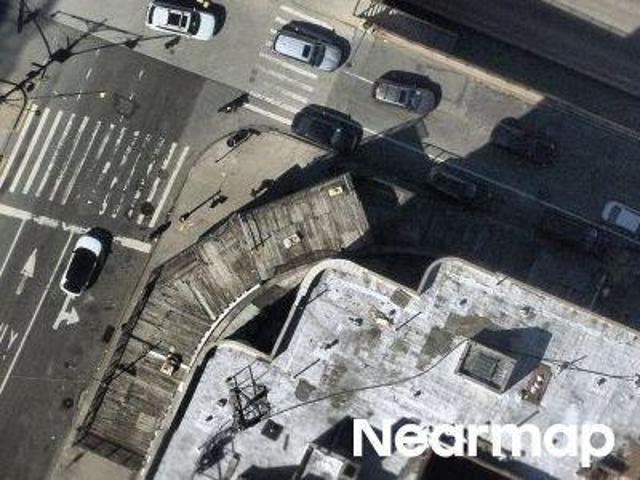 House for sale in The Bronx, Arverne