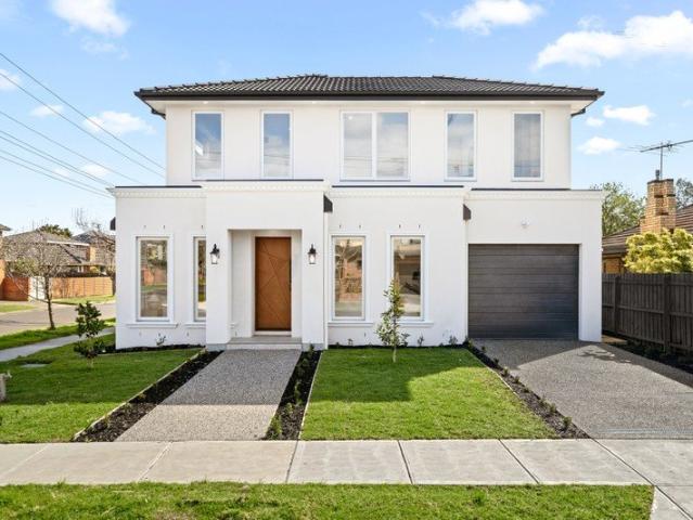 Townhouse for sale in Camerons Creek, Victoria