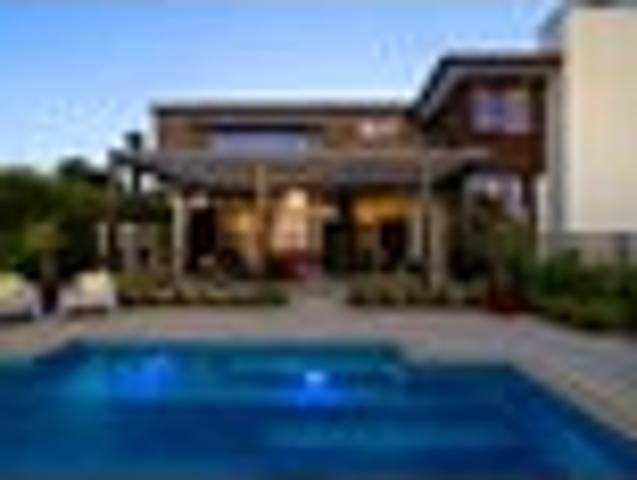 House for sale in Paremoremo