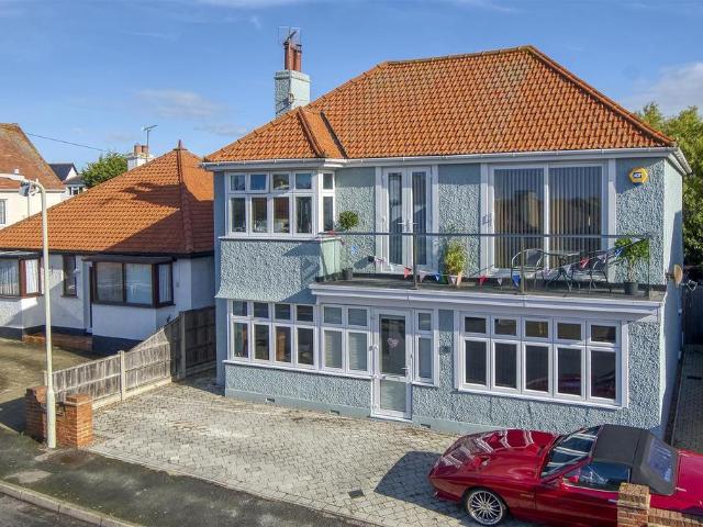 House for rent in Hampton, The Bridge