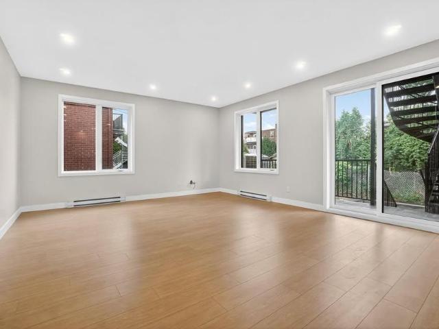 Apartment for rent in St. Leonard's, Quebec