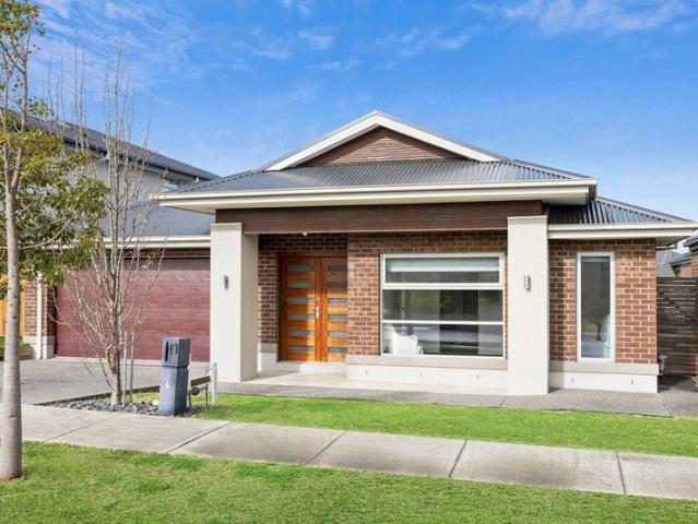 House for sale in Warralily Central, Geelong