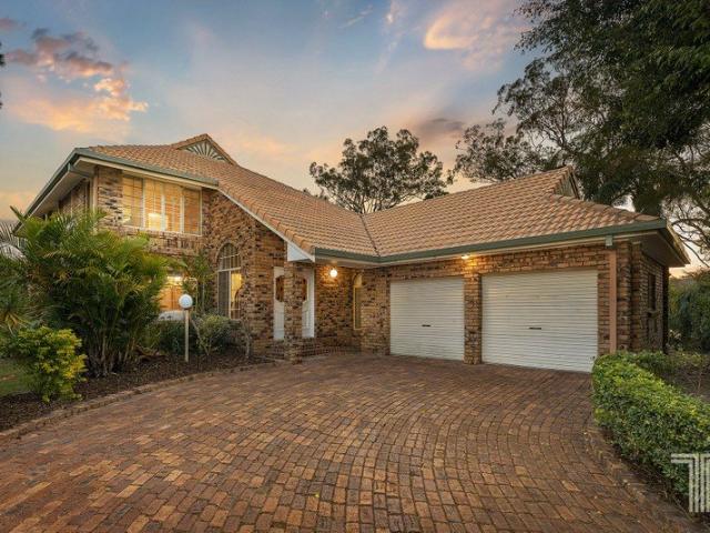 House for sale in Carindale, Greater Brisbane