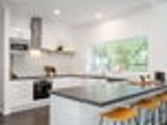 House for sale in Chaslands, Canterbury