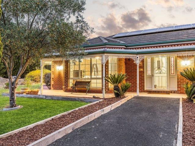 House for sale in Mount Duneed, Victoria