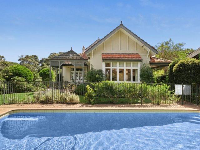 House for sale in Lower North Shore, Sydney