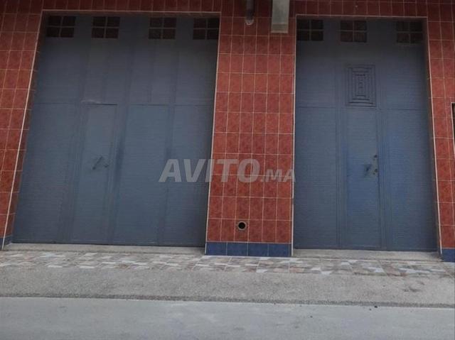 Local commercial location à Al Aaroui