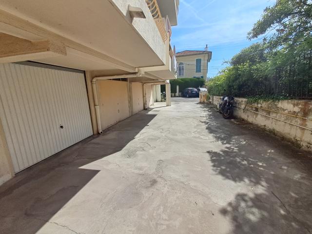 Garage location à Nice