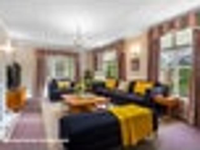 House for sale in Avenal