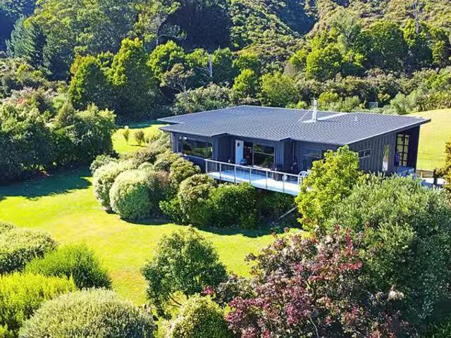 House for sale in Tasman