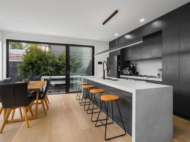 Townhouse for rent in Altona, Melbourne