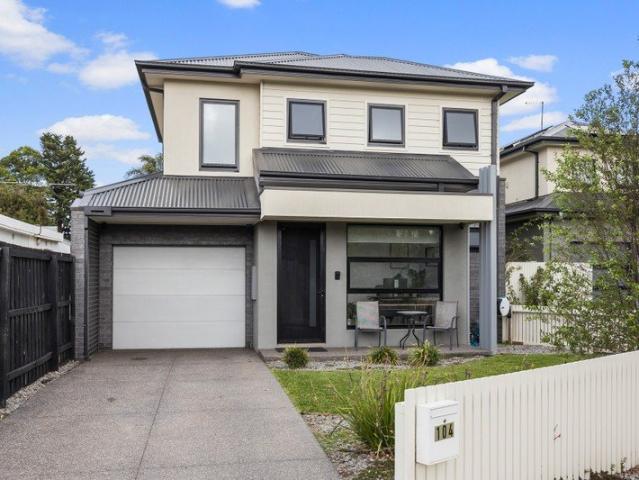Townhouse for rent in Altona, Melbourne
