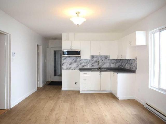 Apartment for rent in La Haute-yamaska, Quebec