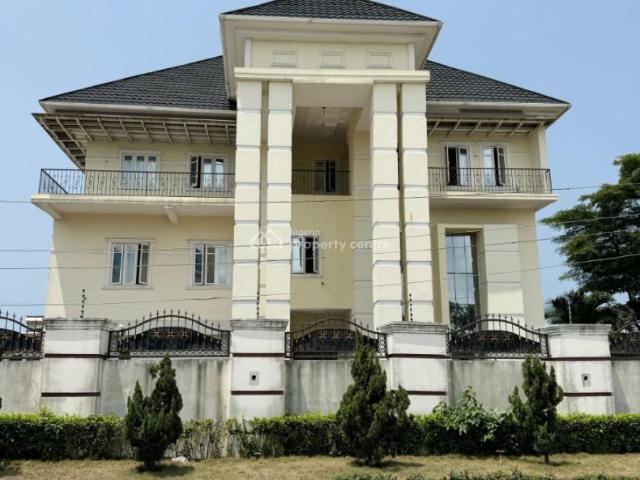 Detached duplex for sale in Eti Osa, Lagos