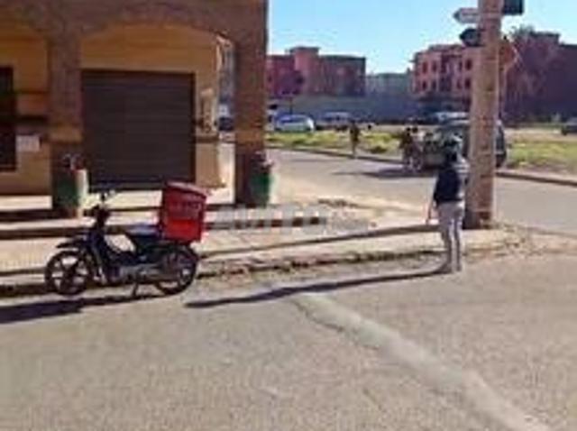 Local commercial vente à Saf, L'Oriental