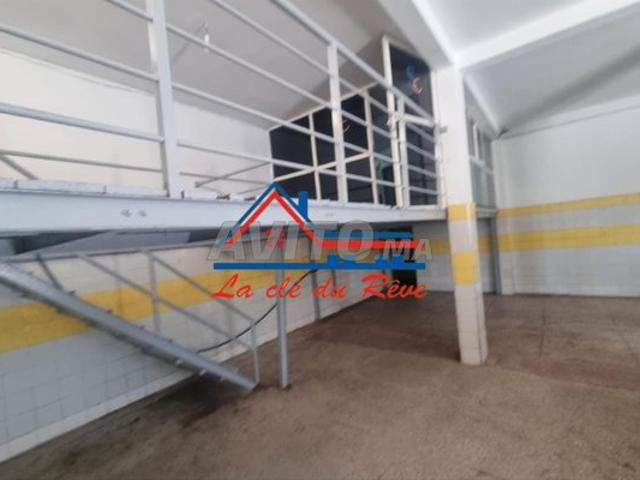Local commercial location à Rbat