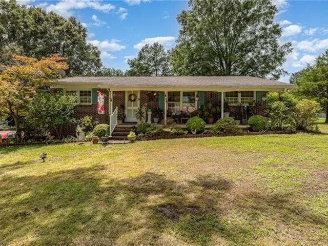 House for sale in Eden
