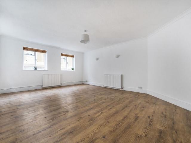 Studio for rent in Round Hill, Brighton & Hove
