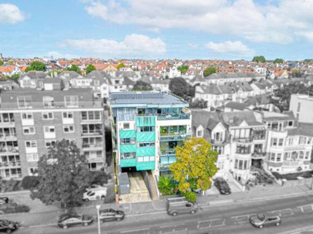 House for sale in Leigh-on-sea