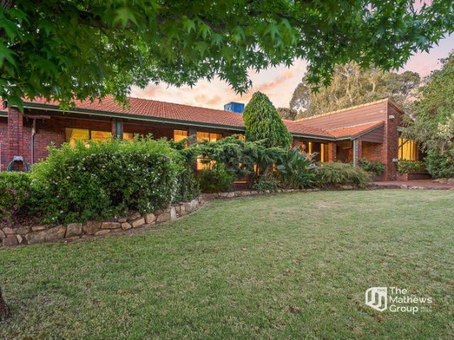 House for sale in Mount Nasura, City Of Armadale