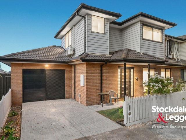 Townhouse for sale in Camerons Creek, Victoria