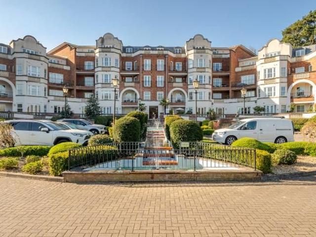 Apartment for rent in North Ascot, Ascot
