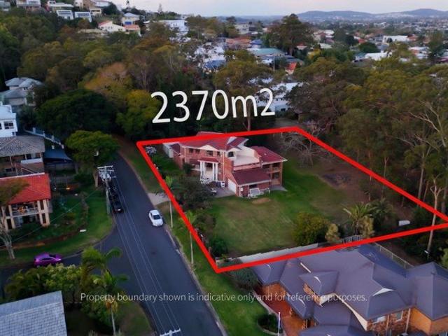 Cottage for sale in Toombul, Queensland