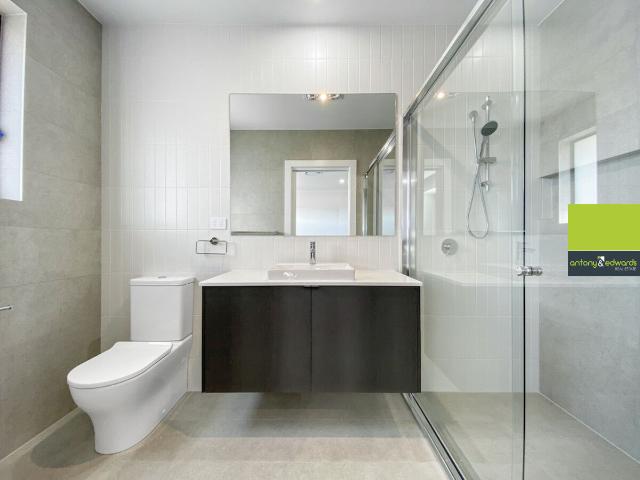 Duplex for sale in Goulburn