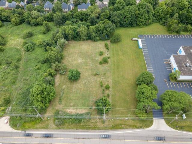 Land for sale in Novi