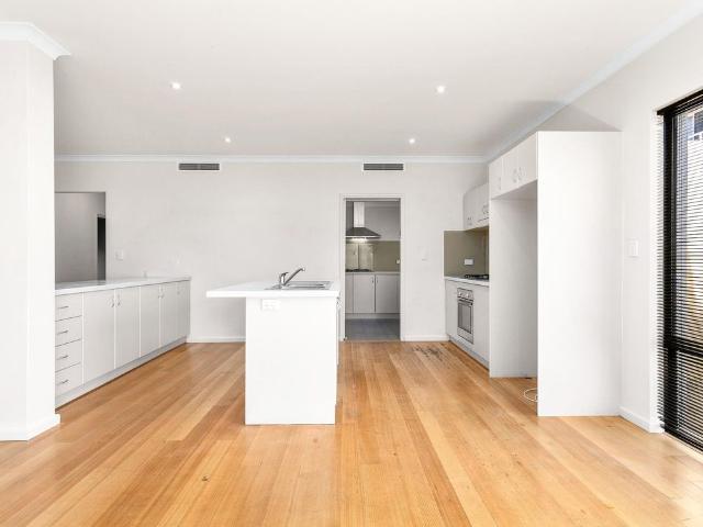 Apartment for rent in Perth, South Perth