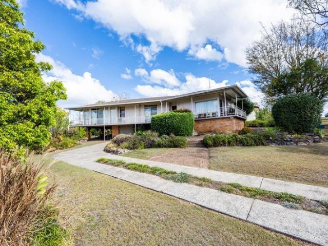 House for sale in South Grafton, Grafton