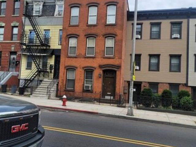 House for sale in Hudson, New Jersey