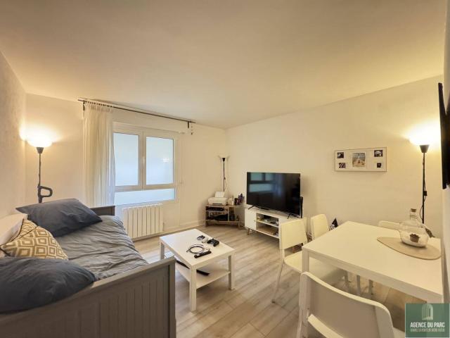 Studio location à Résidence le Debuche, Ville-d'Avray