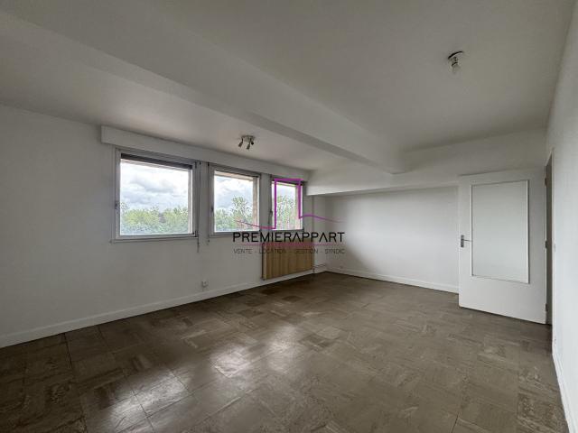 Studio location à Saint-Germain-en-Laye, Le Pecq