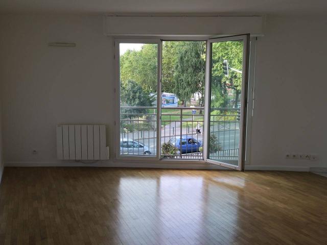 Studio location à La Mairie, Alfortville