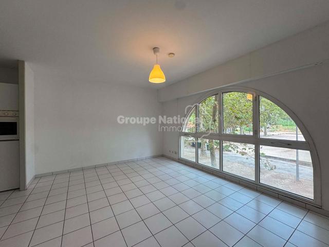 Studio location à Arles